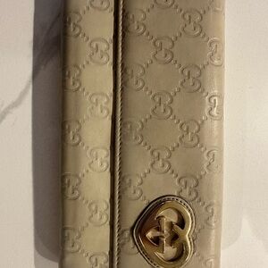 Gucci Cream Wallet with Gold Accent